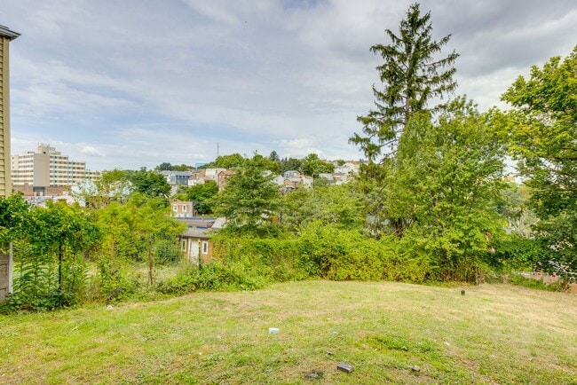 Building Photo - 925 Manton Wy