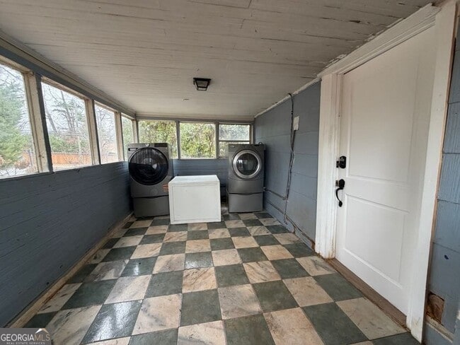 Building Photo - 1252 Lawrenceville-Suwanee Rd