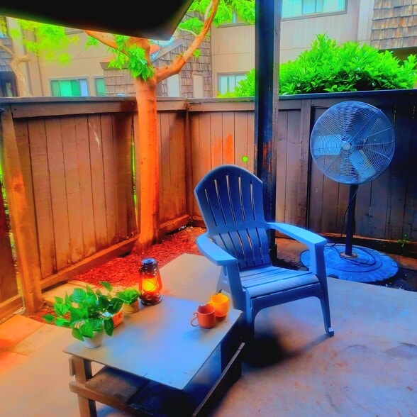 Enjoy your Morning Coffee on your Lovely Private Patio - 1190 S Winery Ave
