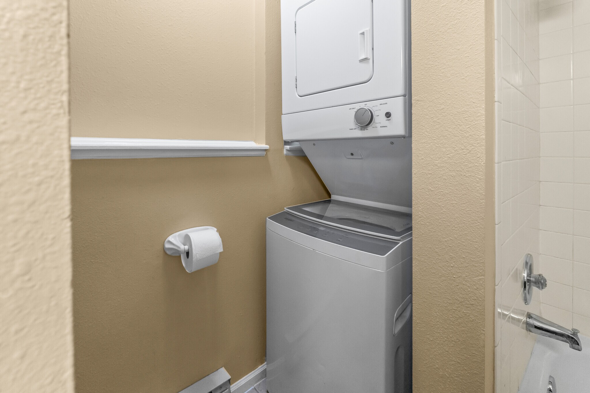 Washer and dryer in unit - 1601 W Swallow Rd