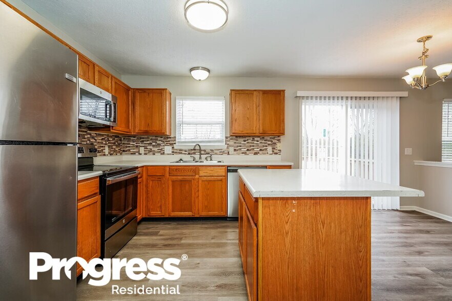 Building Photo - 6439 Kelsey Dr