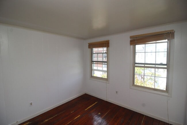 Building Photo - Charming Seton Hill 3bd/1ba Rowhome w/ CAC...