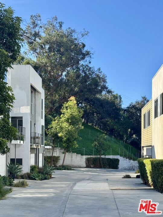 Building Photo - 2528 Via Artis