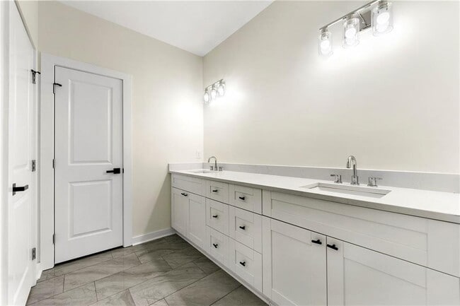 Building Photo - 3607 Brycewood Dr