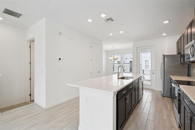 Building Photo - 13132 Bovet Ave