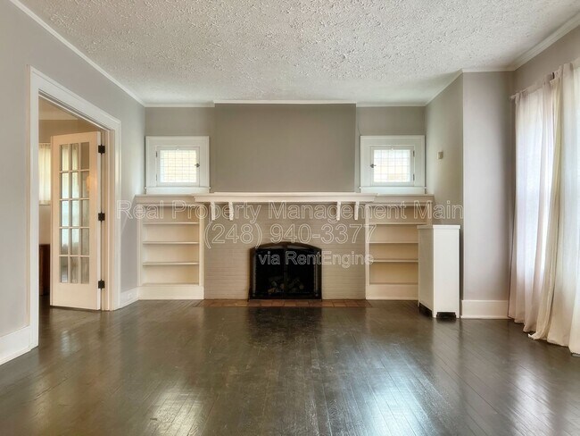 Building Photo - 1525 Edison St