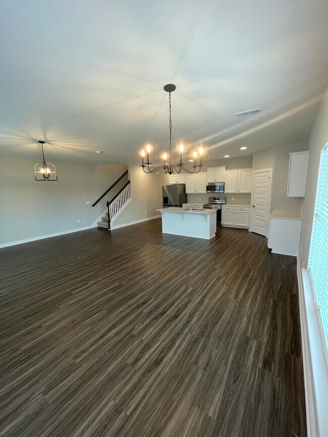 Building Photo - Home for Rent in Calera, AL!!! Available to View Now!!!