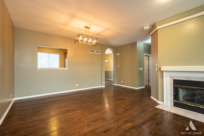 Building Photo - 2838 N Greenwood Ave