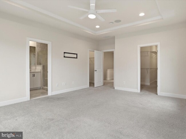 Building Photo - 20305 Savin Hill Dr