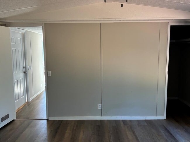 Building Photo - 1334 Aquila Dr