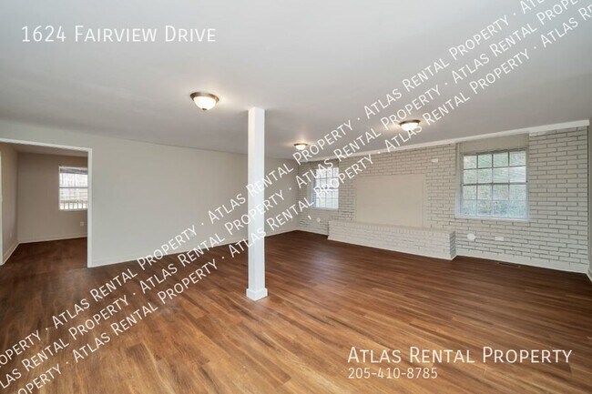 Building Photo - 1624 Fairview Dr