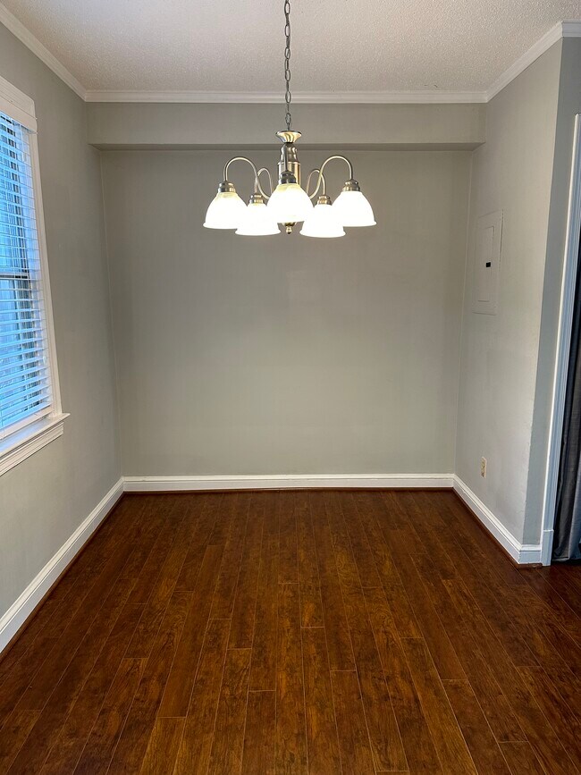 Building Photo - 2601 Arlington Blvd