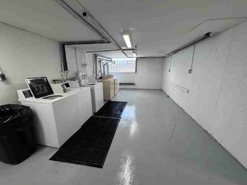 Building Photo - 1879 W 13 Mile Rd