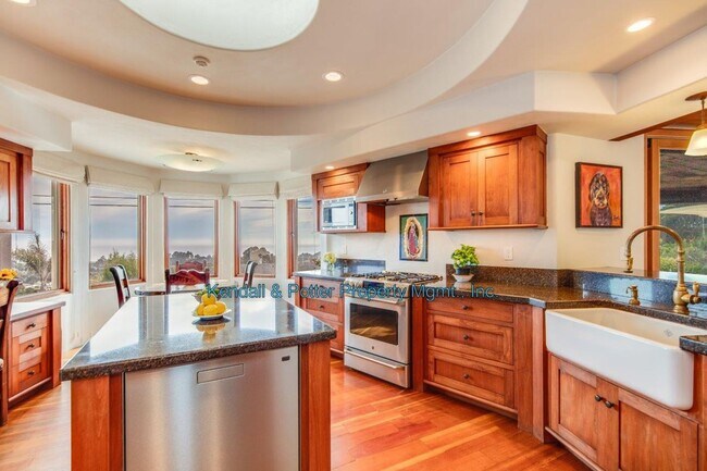 Building Photo - Executive Coastal Living at the Historic P...