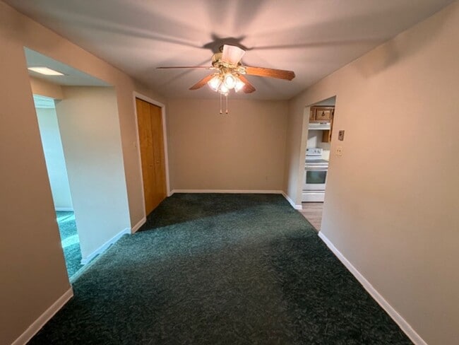 Building Photo - 1-bedroom in Hudson section of Plains