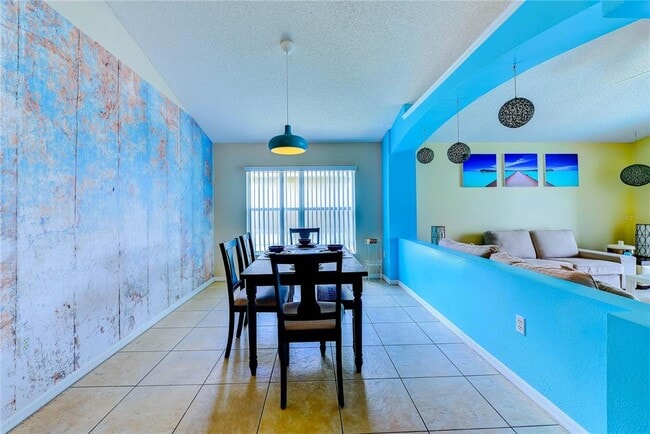 Building Photo - 1008 Prey Ct