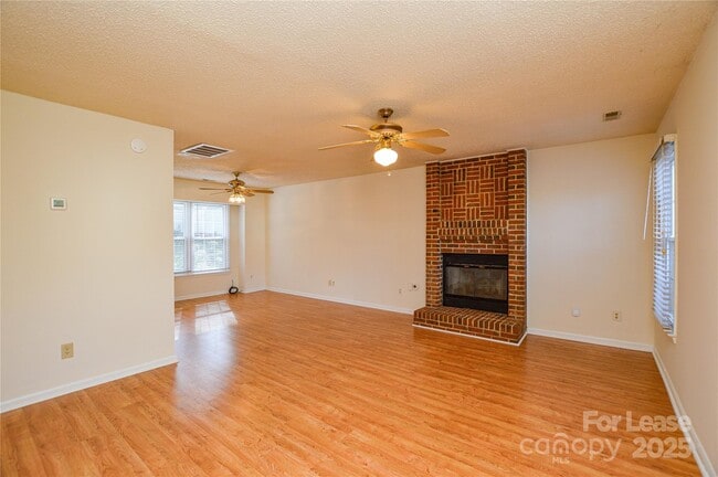 Building Photo - 3500 Rosedown Dr