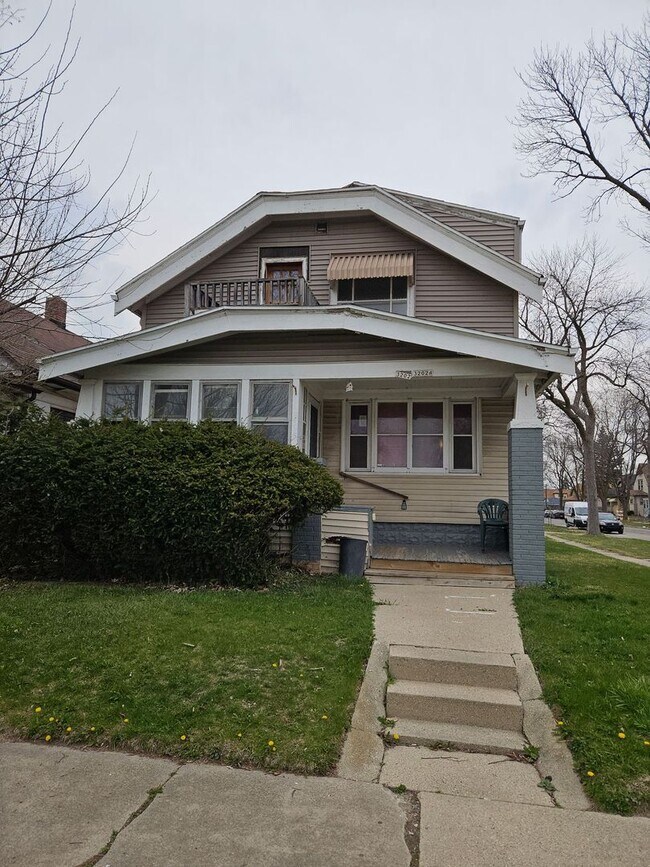 Primary Photo - 3202 W Fairmount Ave