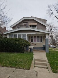 Building Photo - 3202 W Fairmount Ave