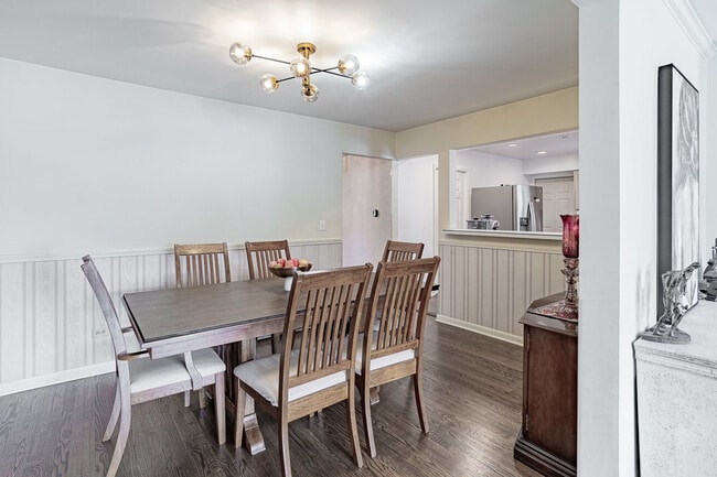 Building Photo - 3890 Gregory Dr