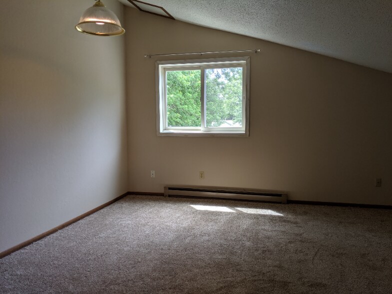 Building Photo - 138 N Agency St