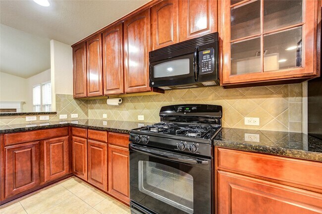 Building Photo - 16702 Grove Trail Ln
