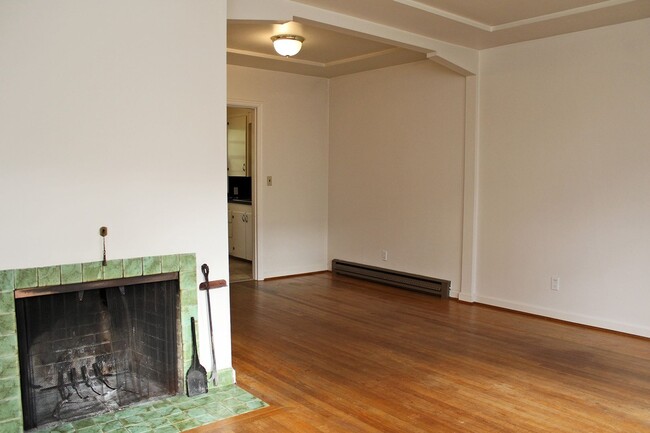 Building Photo - 3507 SW 11th Ave