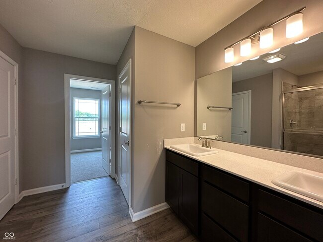 Building Photo - 2838 Maricopa Blvd