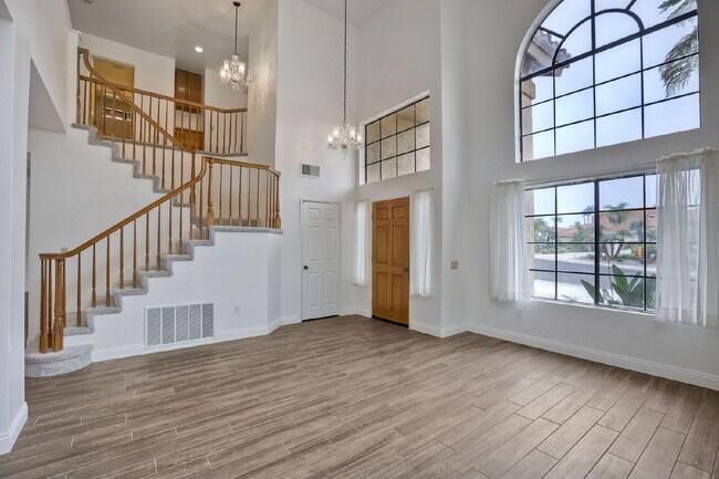 Building Photo - 2091 Sequoia Crest
