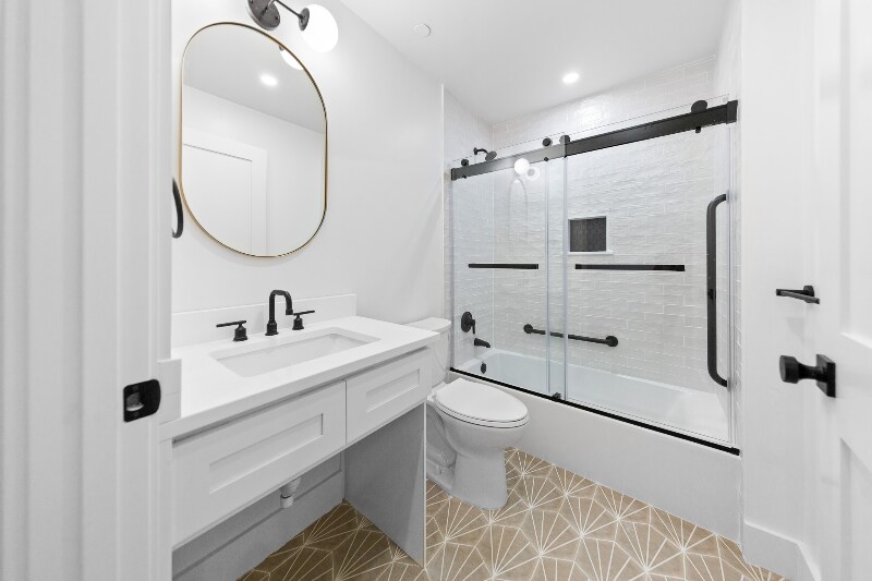 Building Photo - 101 Richmond St