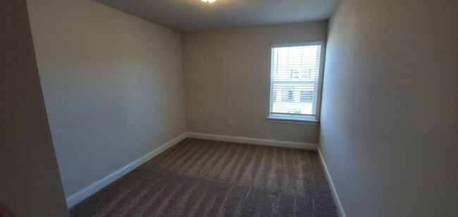 Building Photo - 1541 Olympic Ln