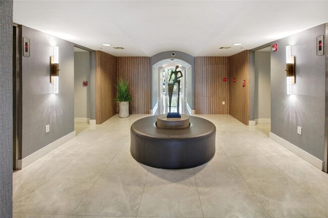 Building Photo - 301 Hendricks Isle
