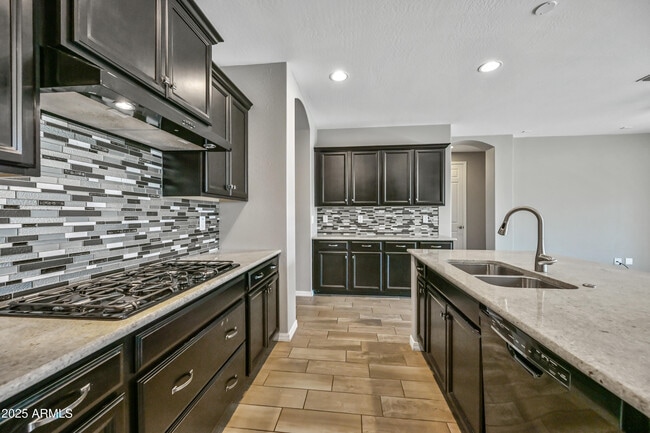 Building Photo - 20763 E Mockingbird Dr