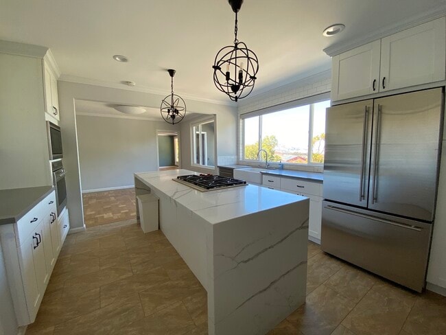 Building Photo - 161 El Bonito Way