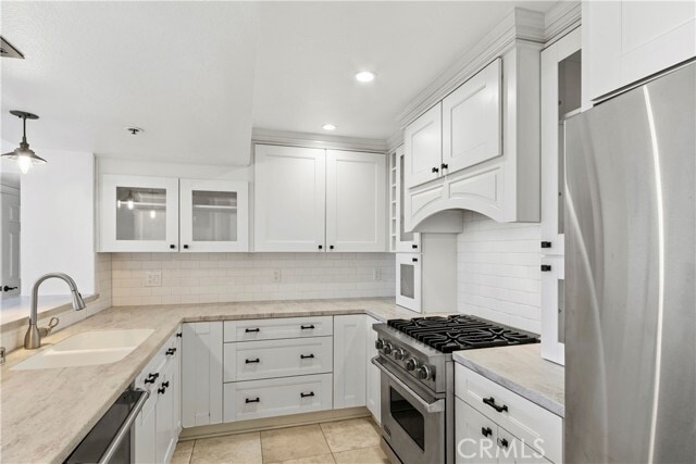 Building Photo - 260 Cagney Ln