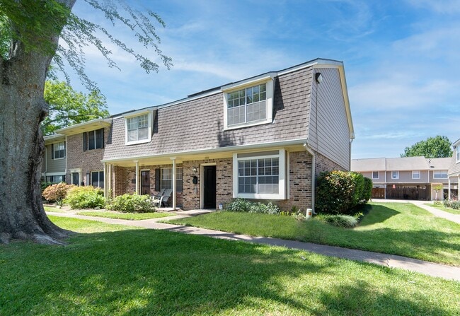 Building Photo - 4866 Milwee St