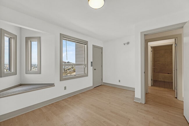 Building Photo - 50 Laidley St