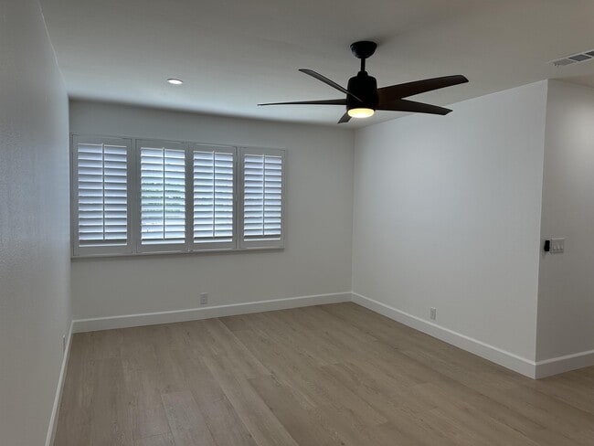 Building Photo - 24643 Santa Clara Ave