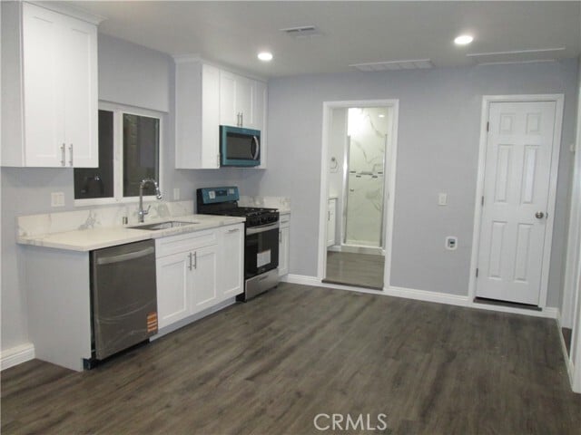 Building Photo - 852 N Davidson Ave