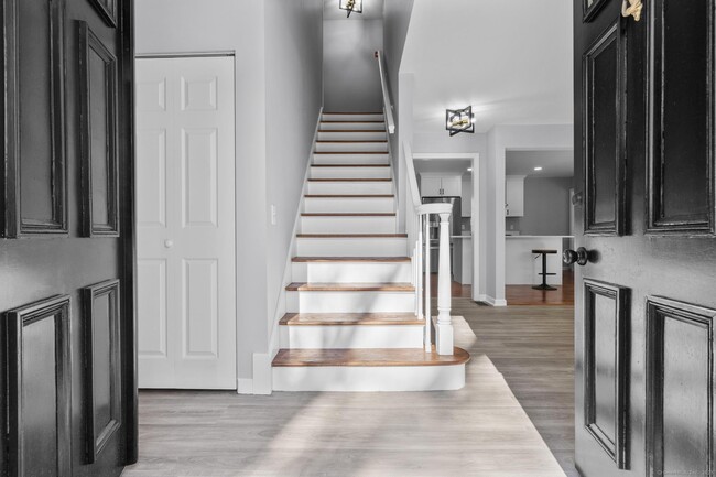 Building Photo - 40 Harkness Dr