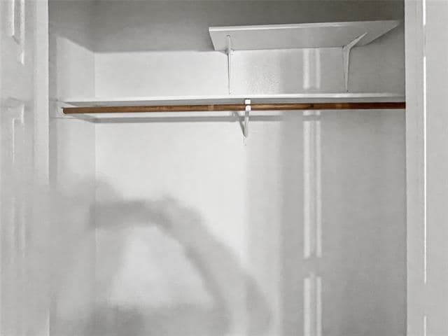 Building Photo - 611 Mariposa Dr