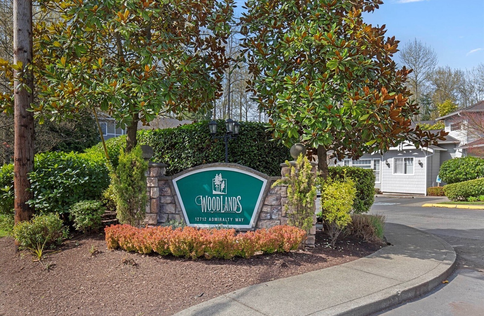 Building Photo - 12712 Admiralty Way