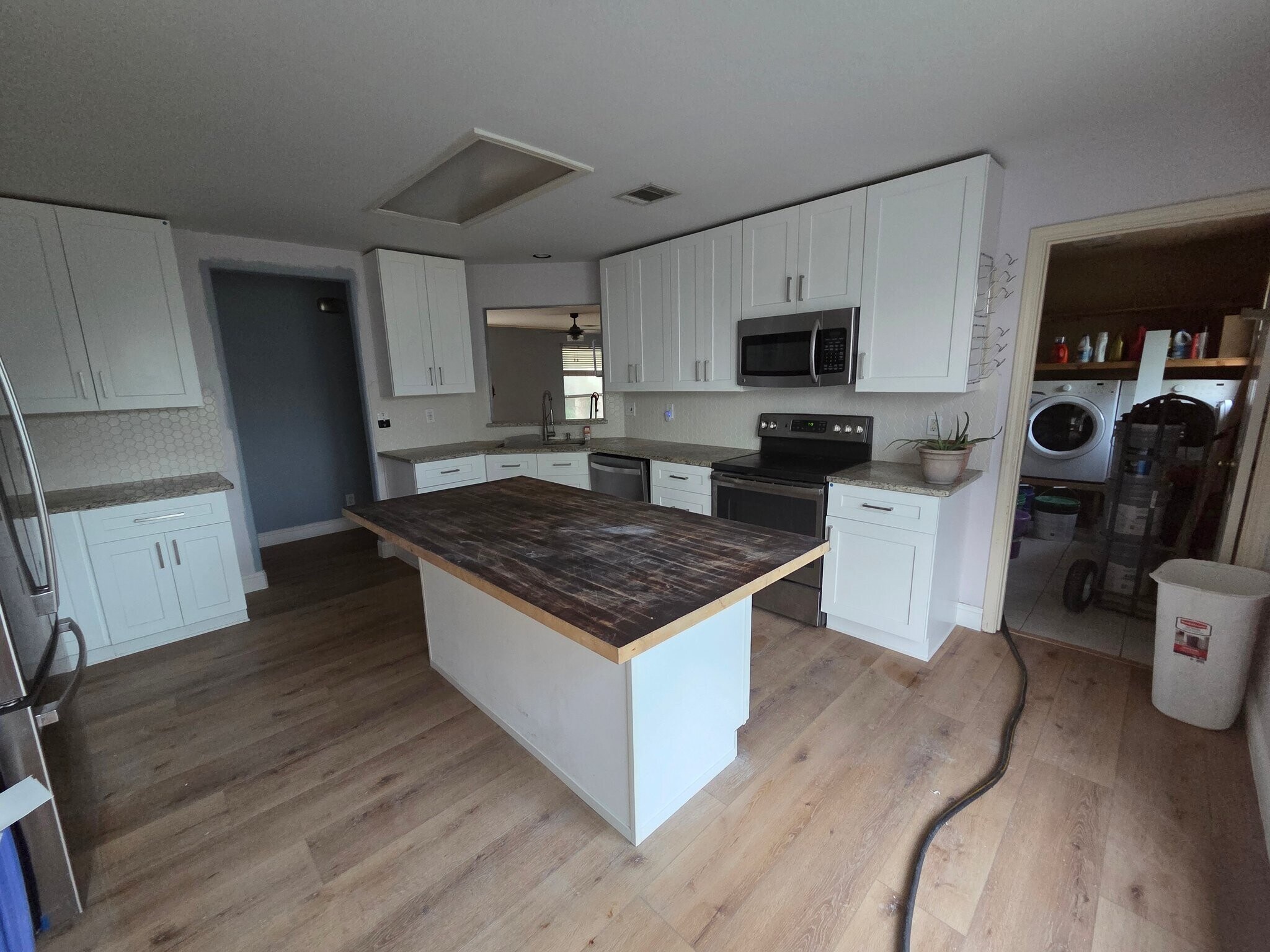 Building Photo - 8826 Fernbrook