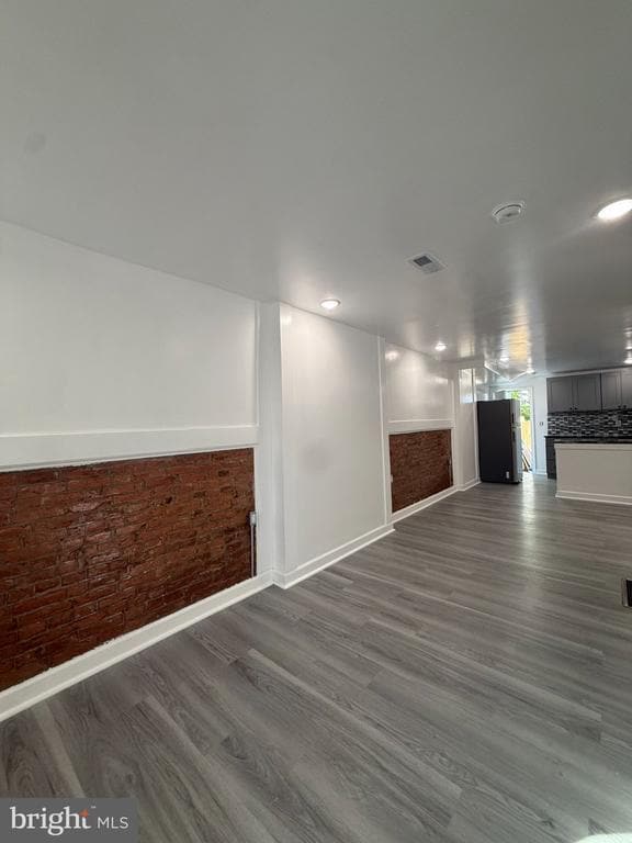 Building Photo - 2121 E Auburn St