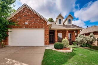 Building Photo - 4032 Martinsburg Dr
