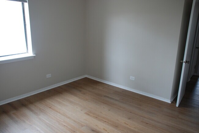 Building Photo - 1779 Rand Rd