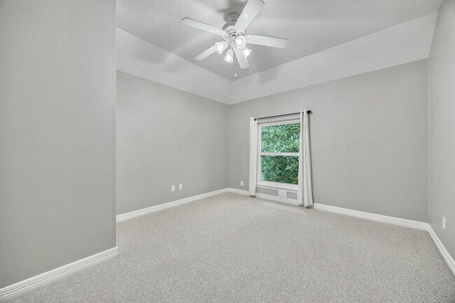 Building Photo - 63 E Slatestone Cir