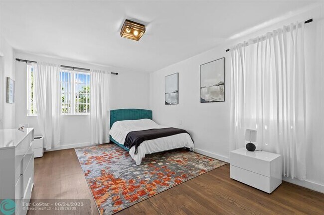Building Photo - 1442 Polk St