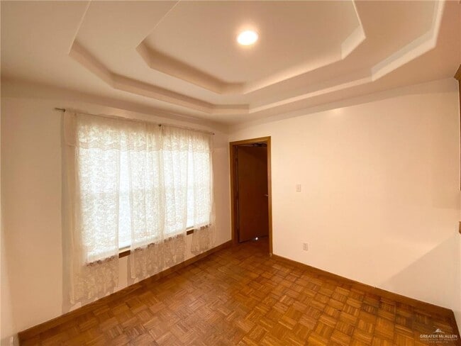 Building Photo - 21 Blackhawk St