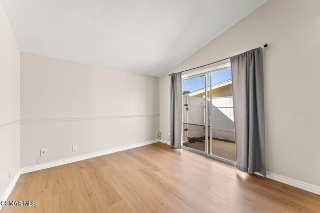 Building Photo - 1217 Coventry Dr